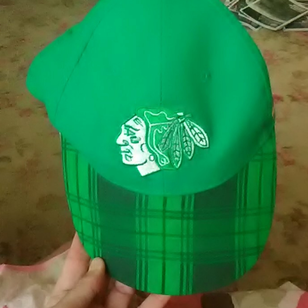 COPY - Brand new Chicago blackhawks St. Paddy's d…